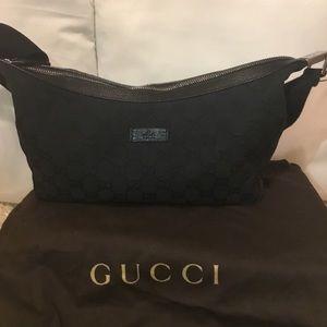 AUTHENTIC GUCCI cross body bag